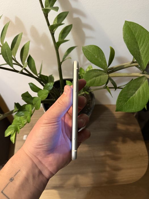 Apple iPhone XR 64 GB