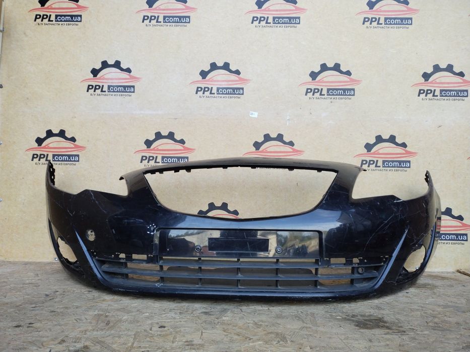 Opel Meriva B 2010-2014 дорестайл бампер передний 13267699