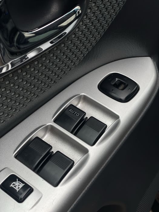 Mazda Premacy 2004року