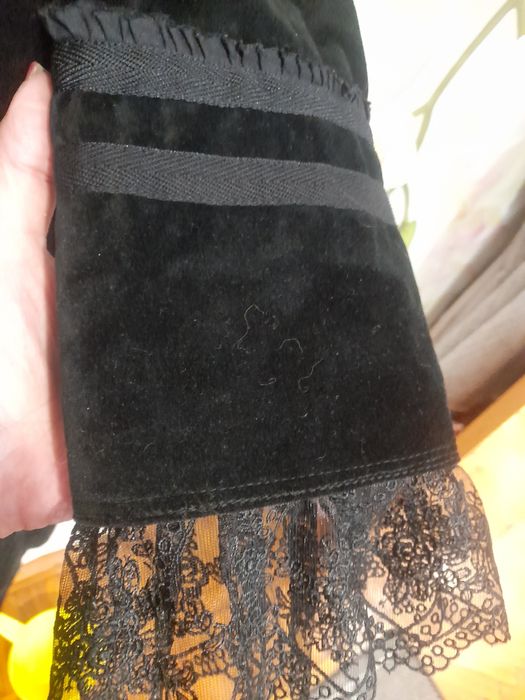 Гусарский велюровый пиджак с кружевом.ZARA.