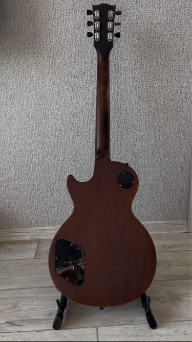 ギター Gibson Lpj Gibson LPJ 2013 USA – редкий Les Paul за низкую цену: 39 000