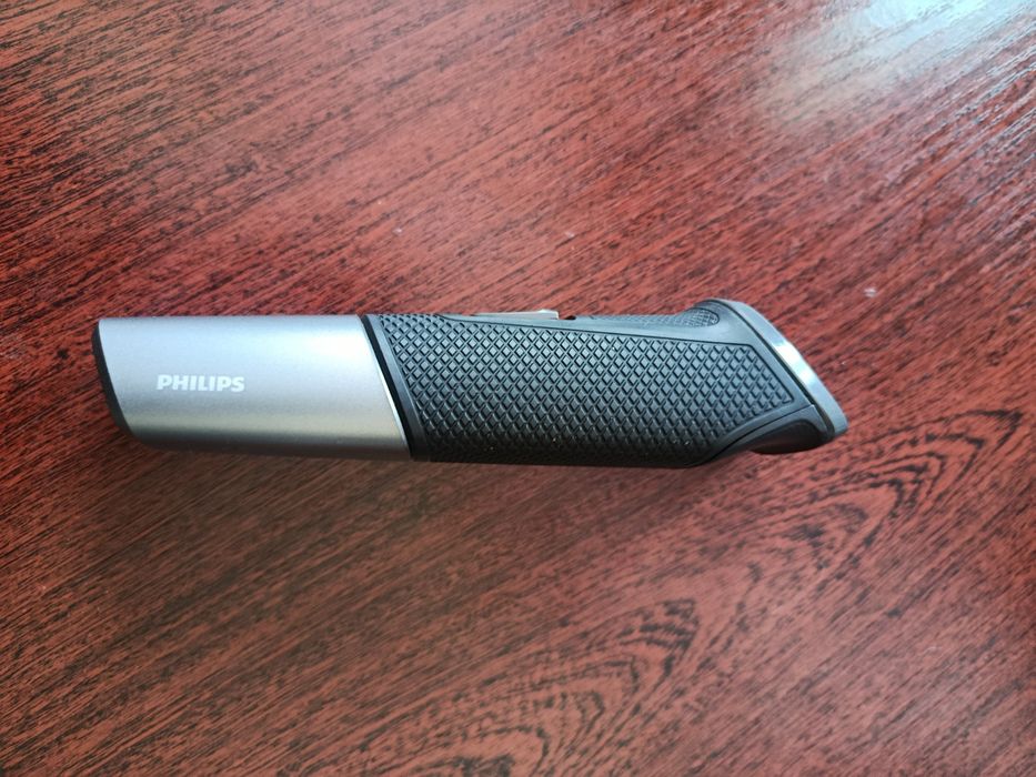 Триммер philips .