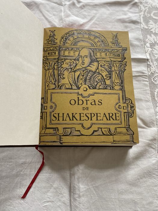 Livro Antigo "Obras de Shakespeare" -1960