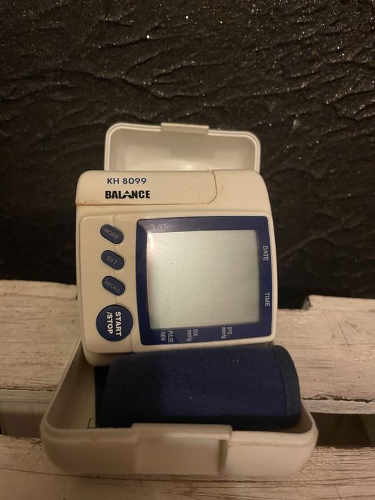 Ciśnieniomierz nadgarstkowy