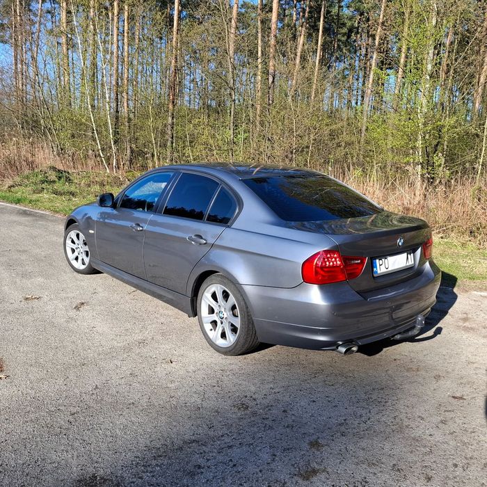 BMW Seria 3 BMW E90 LIFT 320D  2010 HAK