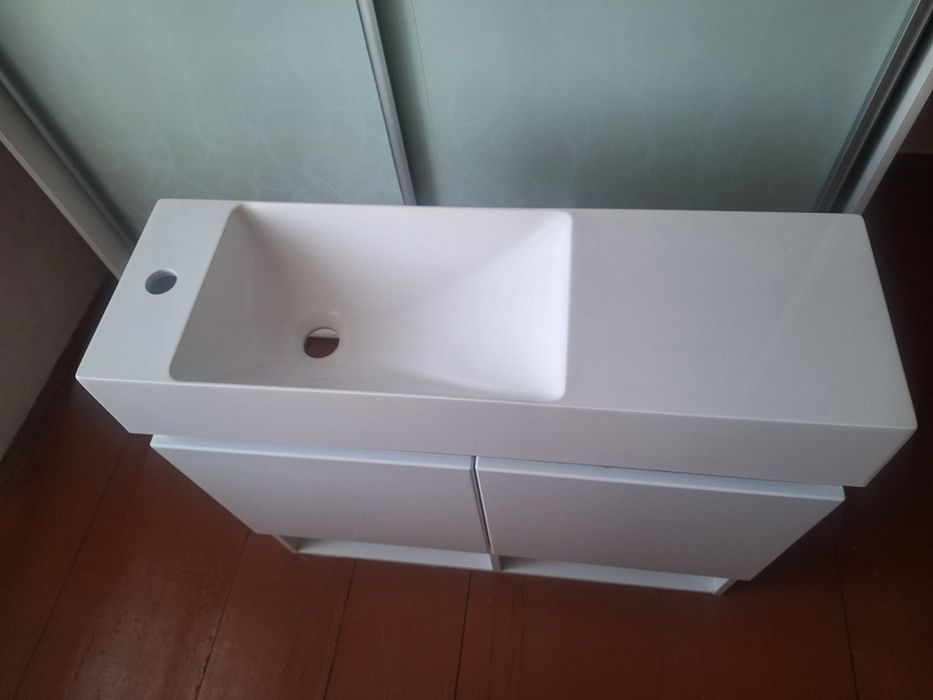 Продам тумбу з умивальніком