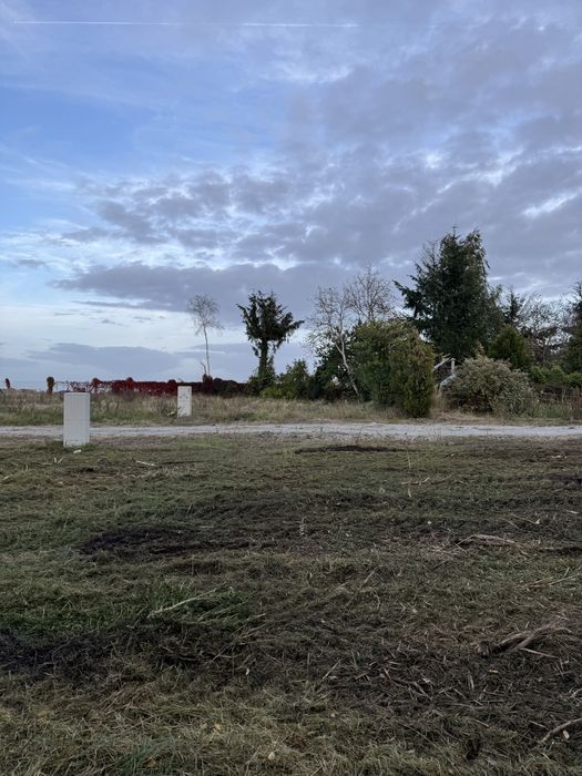 Sprzedam działki budowlane ze stawem-Gniezno-Dalki