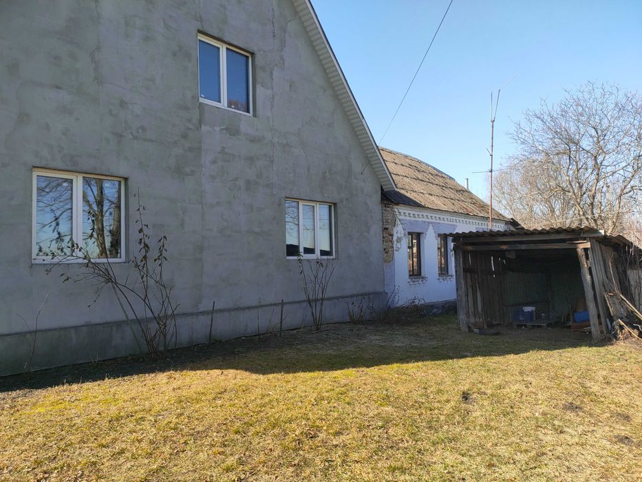 Продаж ділянки 61 сотка у самому центрі села Бабинці  з комунікаціями
