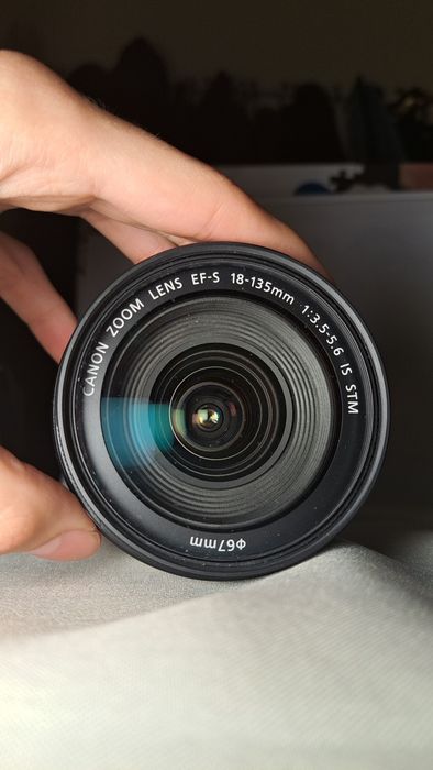 CANON EOS 760D +  CANON EFS 18-135mm 3.5-5.