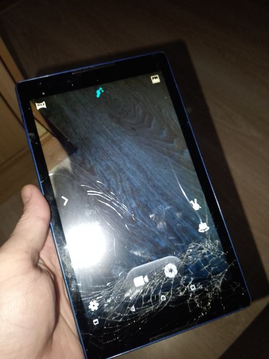 Планшет Lenovo TB3-850F