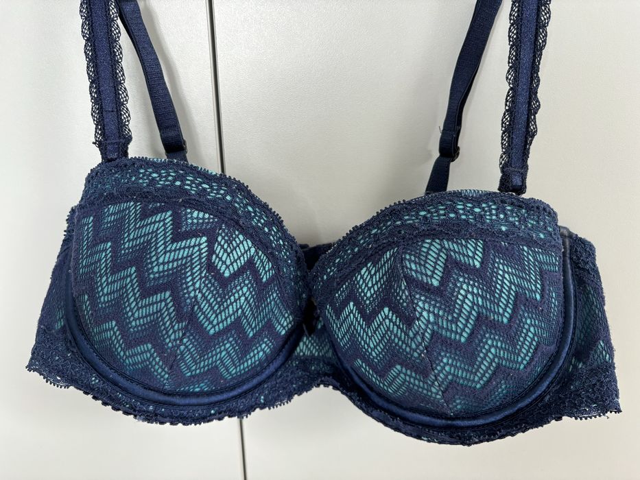 Biustonosz 75B atmosphere