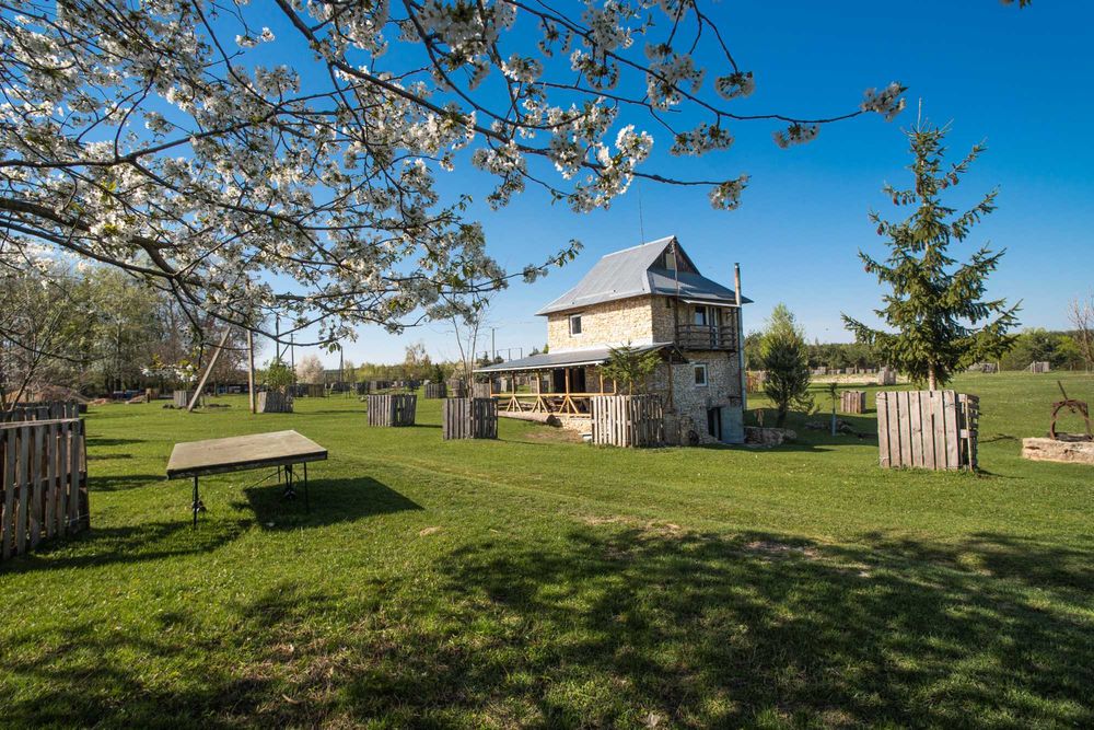 Будинок котедж для відпочинку з чаном подобова оренда до 11 осіб