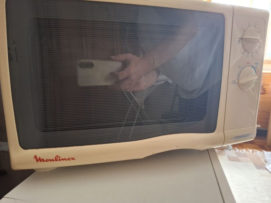 Micro-ondas Moulinex Compact - Usado, a funcionar perfeitamente