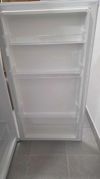 Frigorífico usado como novo