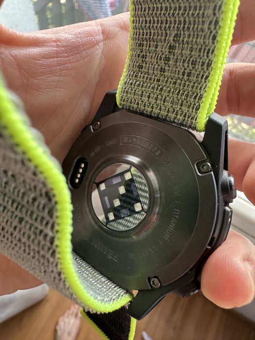 Garmin fenix 8 sapphire amoled dlc