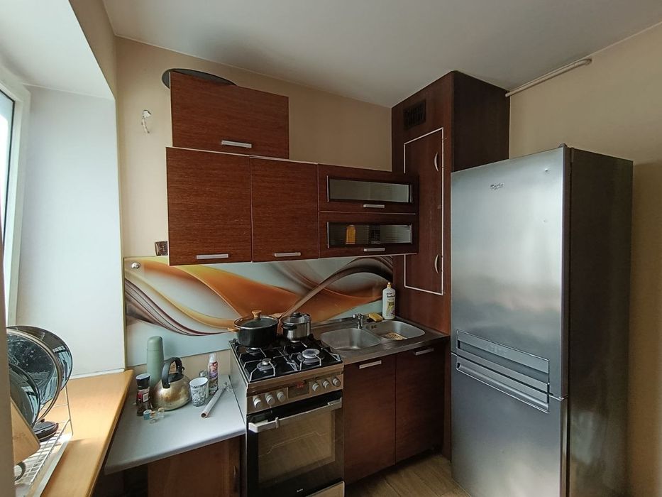 Kawalerka 40 m² z piwnicą i balkonem.