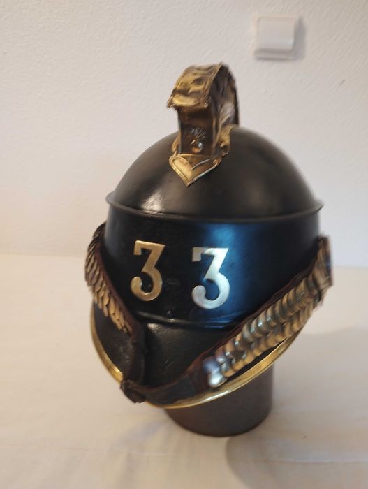 Capacete de Bombeiro Françês , Segundo Império. 1851