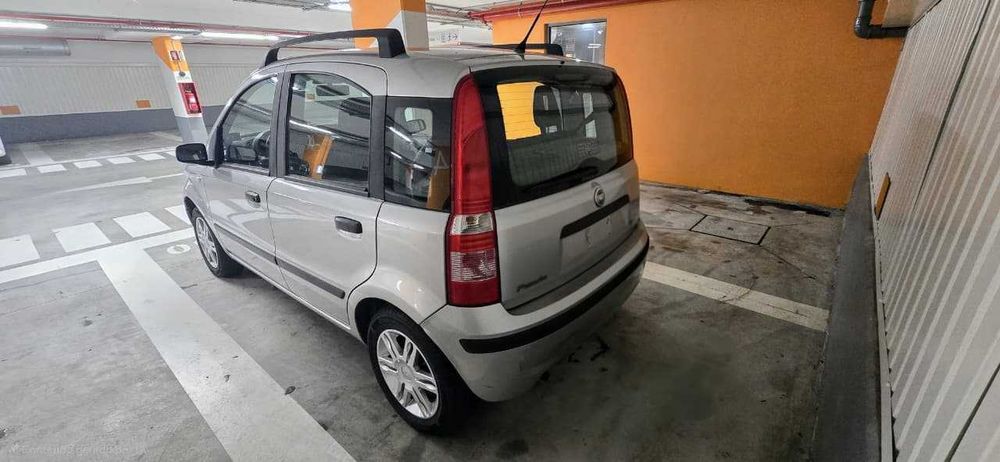 Fiat Panda 2005 em ótimo estado.