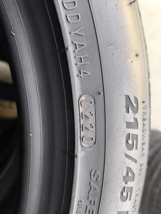 215/45/16 Kumho Ecsta HS51 KOMPLET
