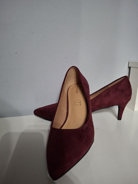 Buty szpilki w rozmiarze 39