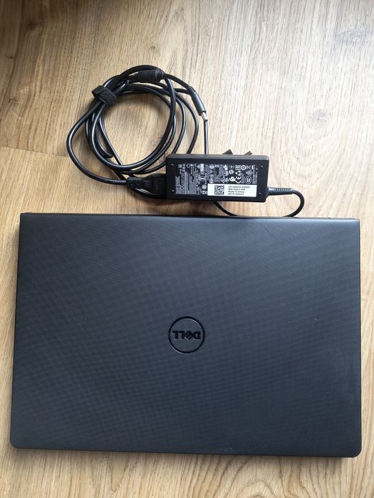 Inspiron 15 3576 (i5-8gen, 16 GB RAM, FH) - używany w świetnym stanie