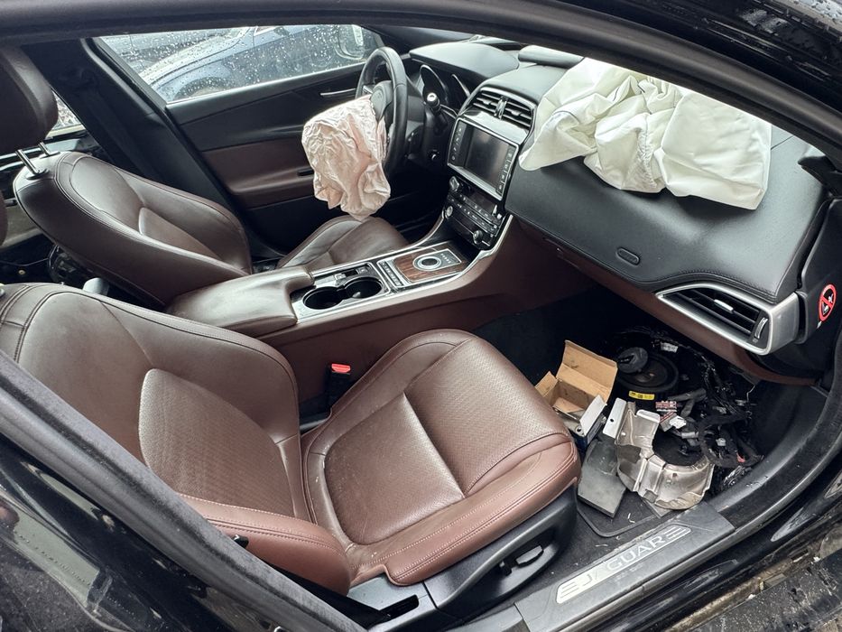 Czesci Jaguar XE