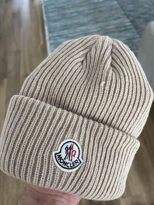 Gorro Moncler Bege