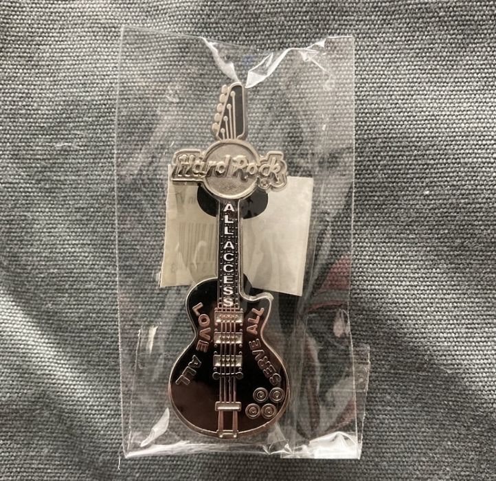 Saco e pin oficiais Hard Rock Cafe All Access