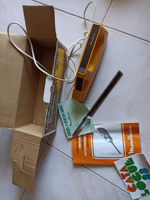 Faca elétrica antiga da Moulinex