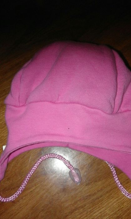 Шапочка на девочку на 1год