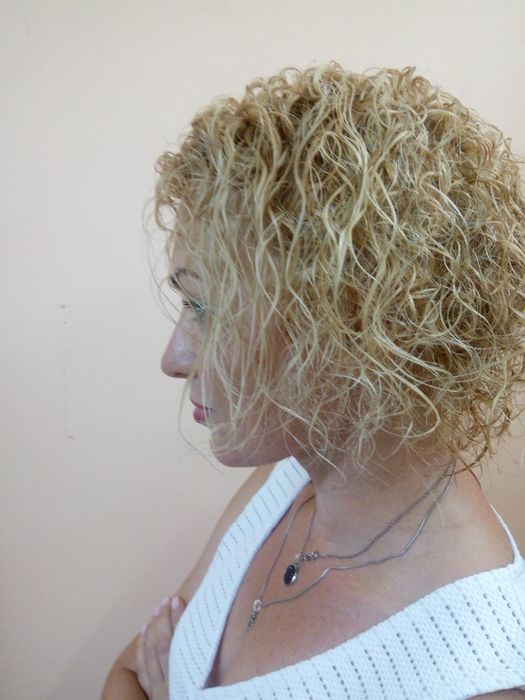 Биозавивка волос с кератином недорого