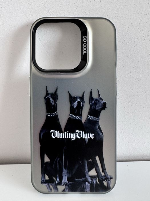 Nowe etui na iPhone 15Pro psy dobermany