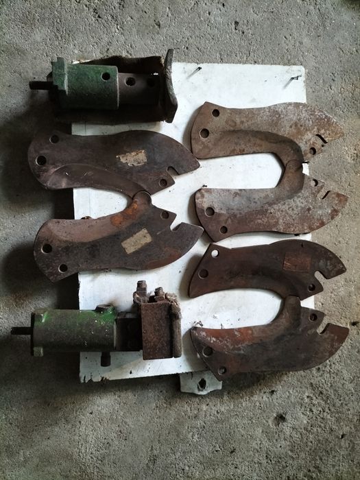 Máquina Molina Bianchi pregar bicos