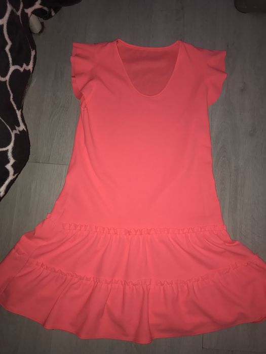 sukienka letnia różowa neonowa piekna nowa