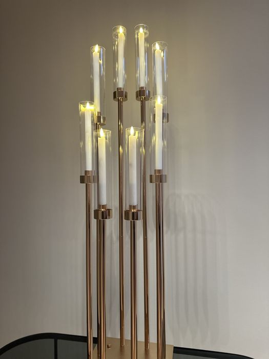 Świecznik ośmioramienny ze świeczkami led z regulacją pilotem