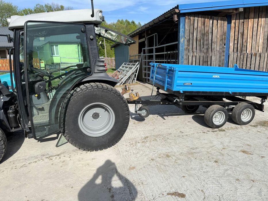 Sprzedam traktor wraz z calym sprzetem