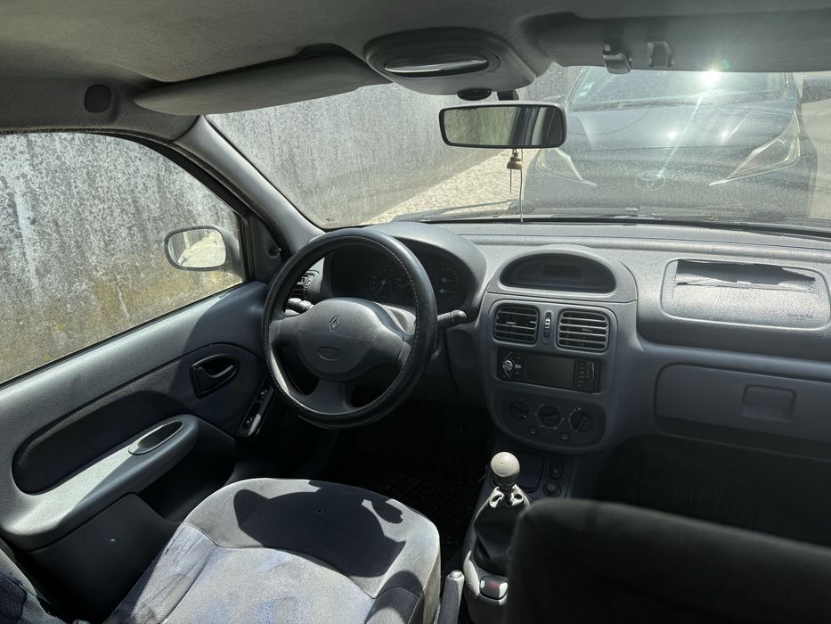 Renault Clio 98