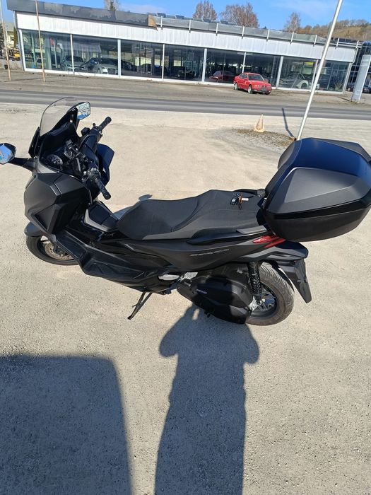 Sprzedam Honda forza 125
