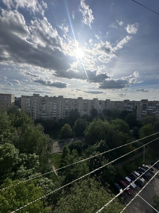 Продаж 4 кімнатної квартири ближня Київська