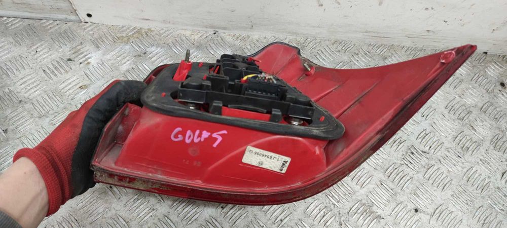 VW Volkswagen Golf 4 IV Lampa Lewa Tylna Lewy Tył LT