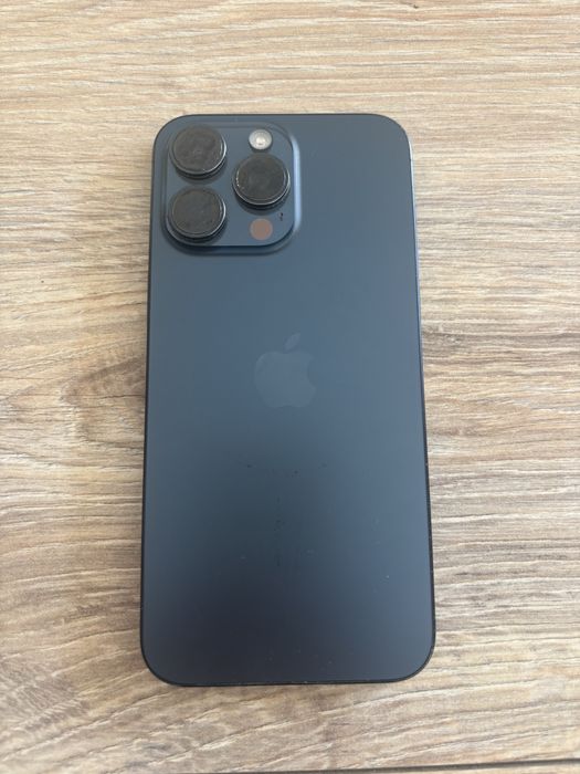 Iphone 15 Pro Max stan bardzo dobry