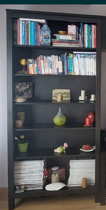 Móvel Ikea com 5 prateleiras