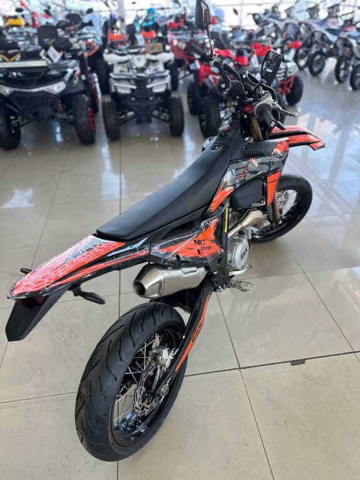Мотоцикл ESX NC250 SM