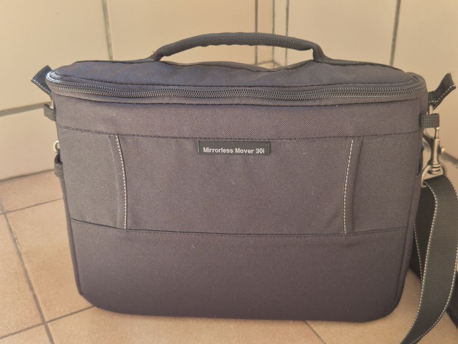 Think tank Mirrorless Mover 30i