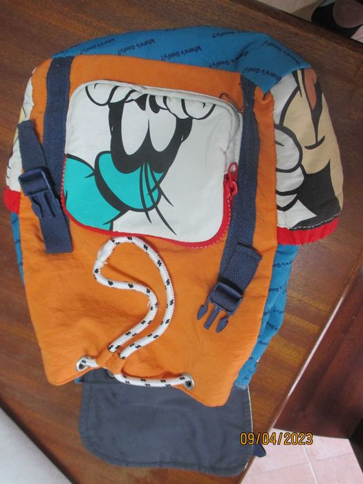 Mochila e caneca para crianças da Disney430007489628088323