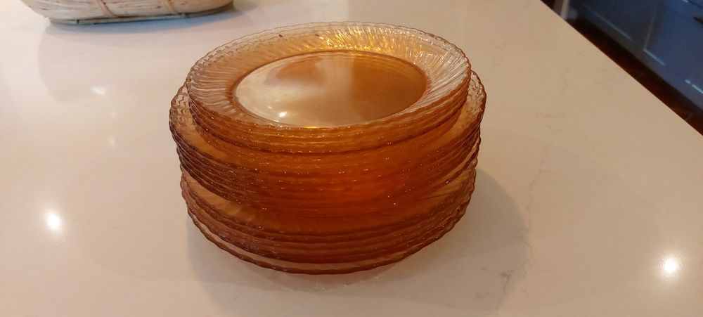 Conjunto de pratos vidro rosa