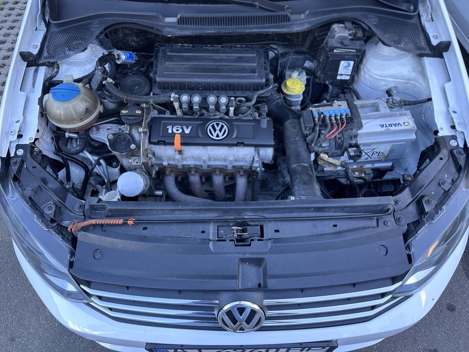 Volkswagen Polo ,1.6 Газ-Бензин 2017
