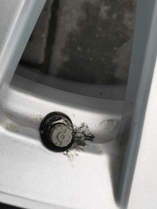 Felgi BMW G30 G31 STYLING 619 8Jx18H2 5x112 ET30 TPMS