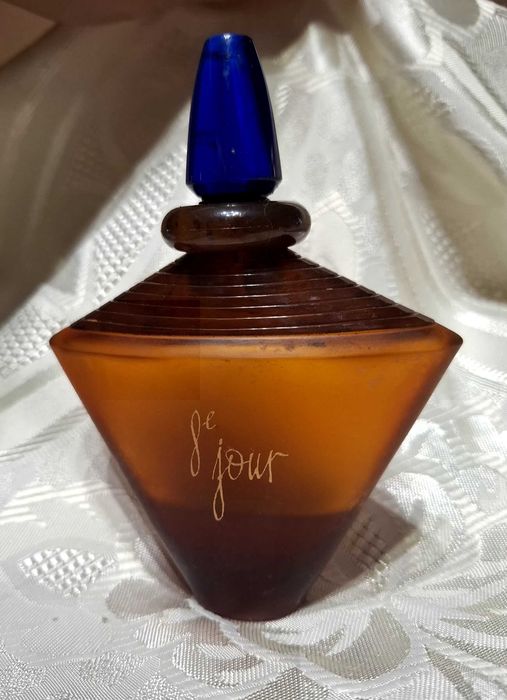 8e Jour (pol. Ósmy Dzień), woda toaletowa dla kobiet marki Yves Rocher