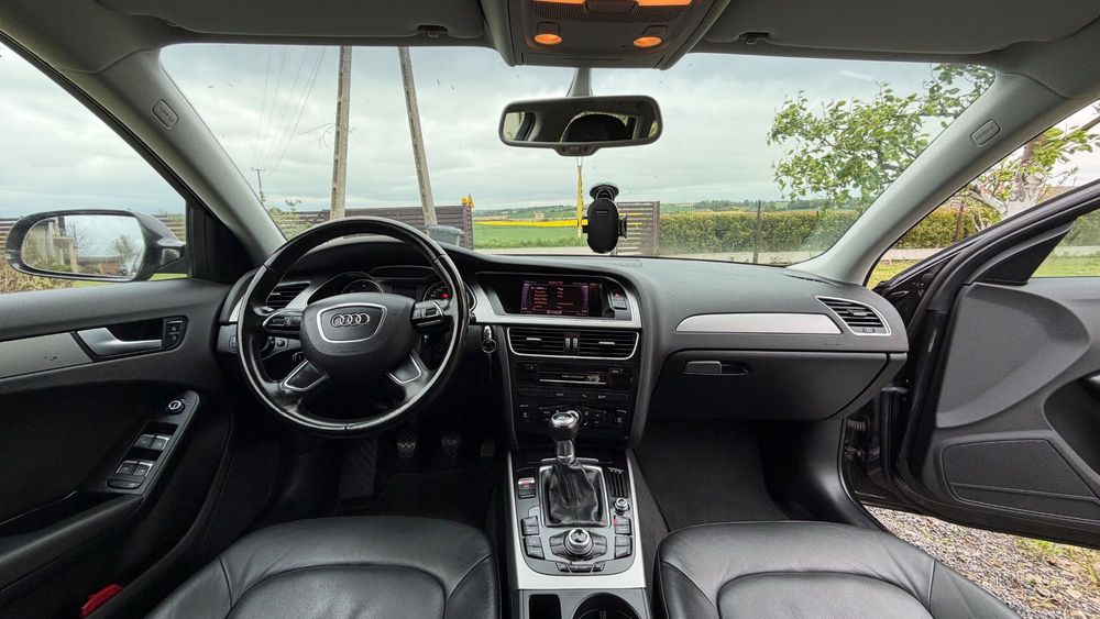 Audi A4 B8 LIFT STAN BDB 2013